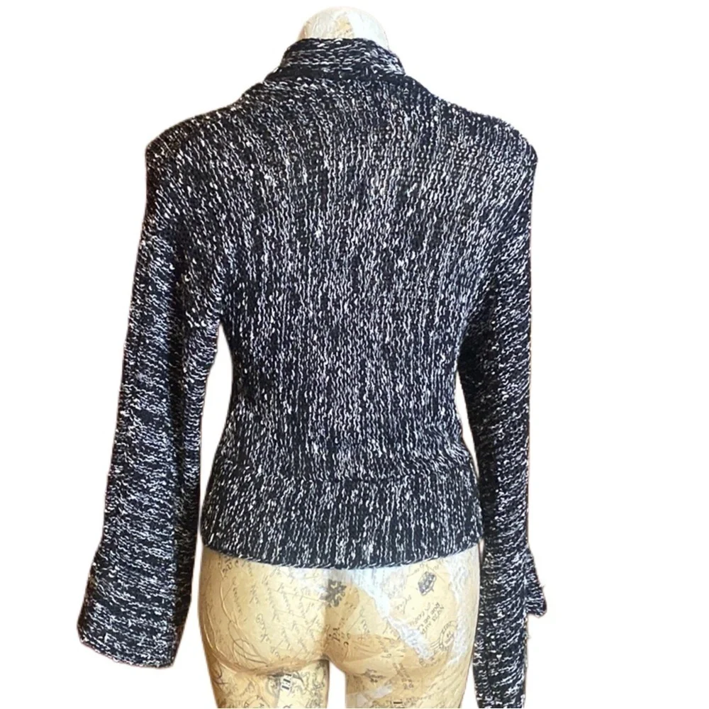 BCBGMAXAZRIA black white Buckle Front bell Sleeve Marled Cardigan Sweater size S